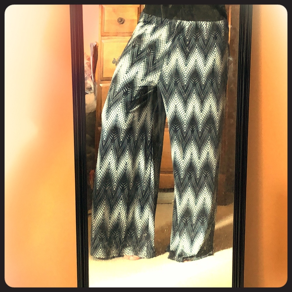 Oversized lounge pants